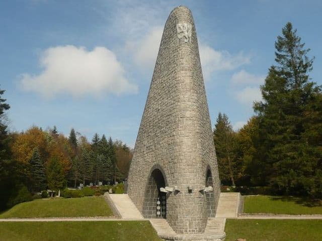 Vyhliadková veža na Dukle láka po znovuotvorení 